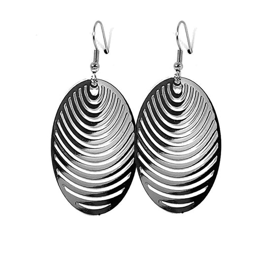 Fancy drop oval filigree earrings in black color
