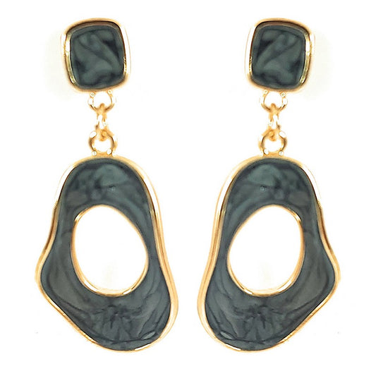 Original falling fantasy earrings in gold and black color