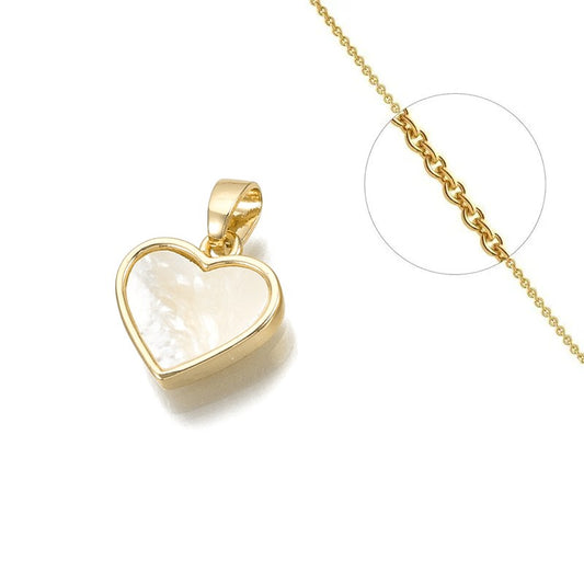 Collier chaîne et pendentif cœur nacre