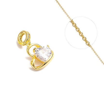 Collier pour femme chaîne ornée d'un joli pendentif cœur oxyde blanc Colliers plaqué or Bijouxmode