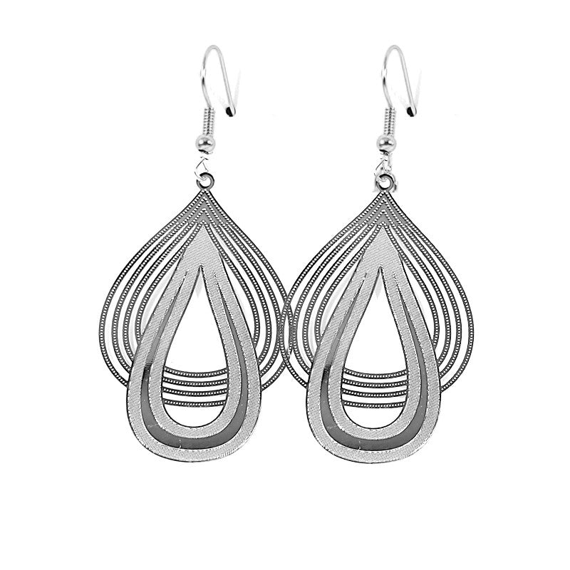 Fancy silver-colored drop filigree earrings