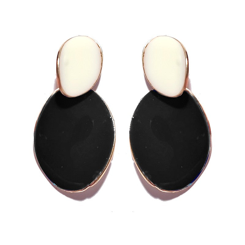 Boucles d'oreilles fantaisie tombante nacre noir