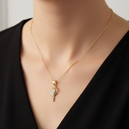 Collier pour femme ornée d'un joli cœur serti de zirconiums Colliers plaqué or Bijouxmode