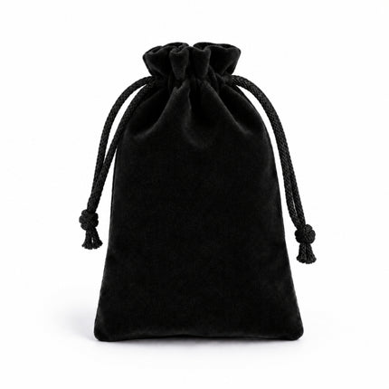 Pochette velours noir fermeture à lien 9*7 cm
