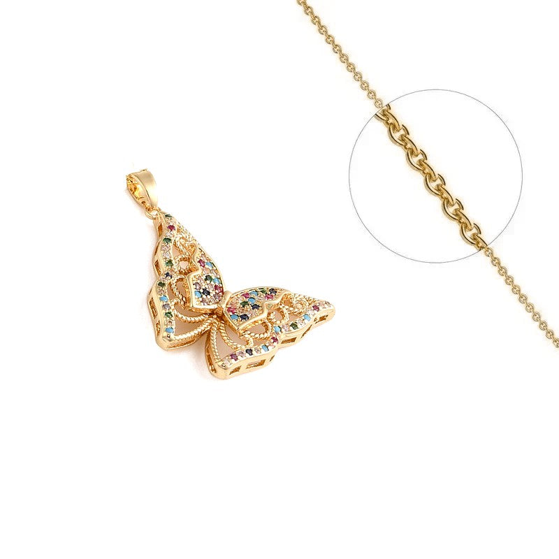 Collier chaîne et pendentif papillon avec des zirconiums en couleurs sertis