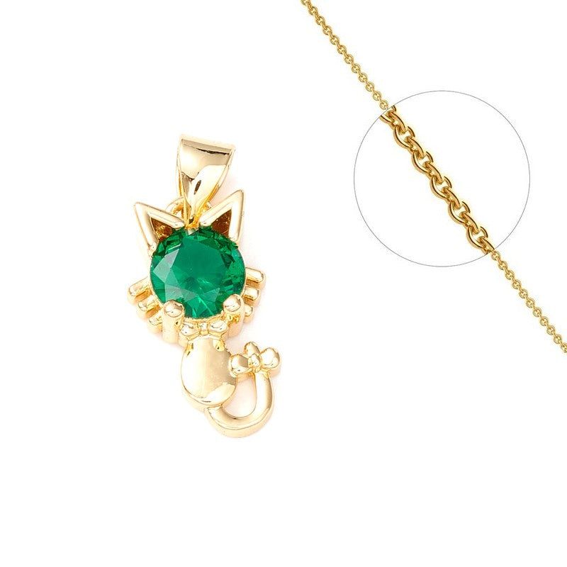 Collier chaîne et pendentif petit chat avec diamant CZ vert