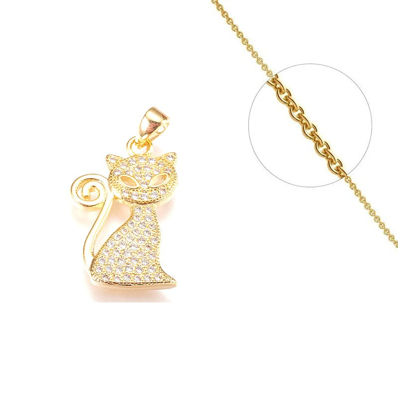 Chain necklace and white zirconium kitten pendant