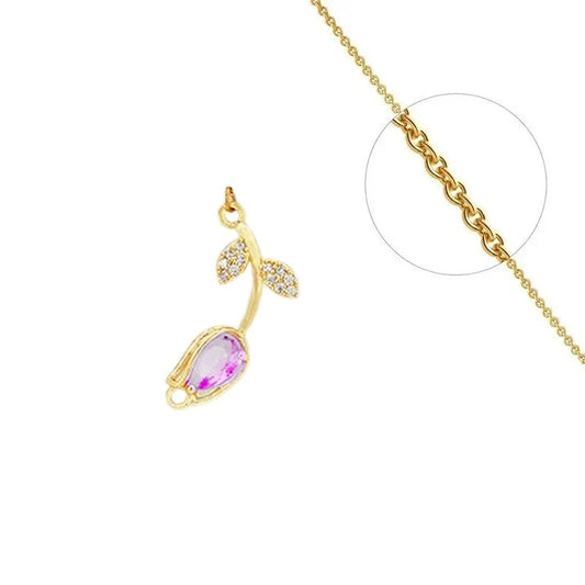 Collier chaîne et pendentif fleur avec zirconiums sertis rose